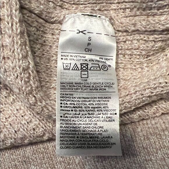 Old Navy Women's Light Beige Crew Neck Sweater - Picture 3 of 4